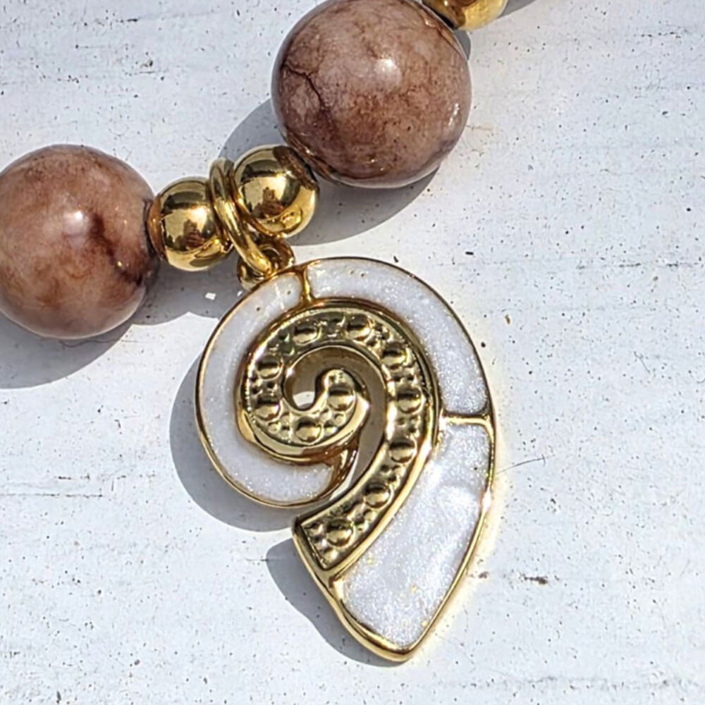 Melting Pot - Sieraad Kralen Ketting Nature met Hanger Goud RVS 42cm Melting Pot - Sieraad Kralen Ketting Nature met Hanger Goud RVS 42cm