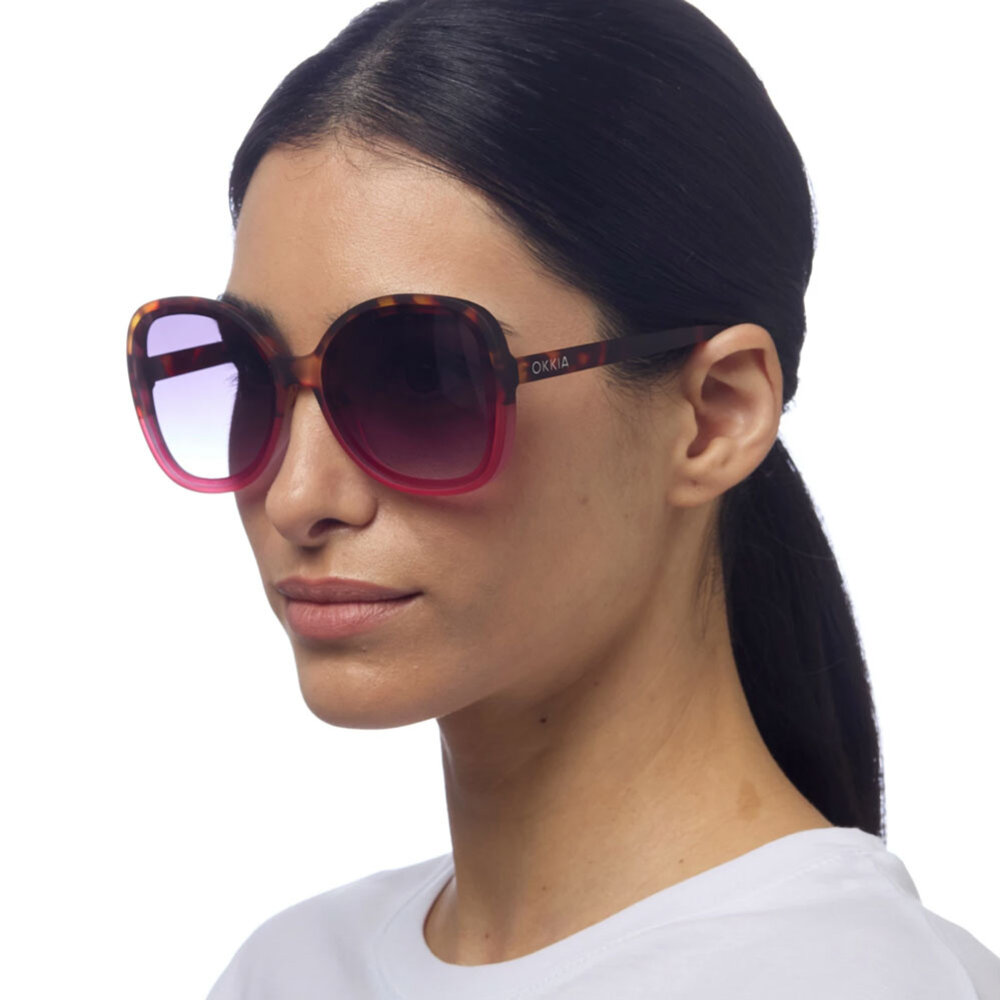Okkia - Zonnebril ANNA Butterfly Havana Pink met Donkere Gradient Lenzen en Veerpoten OK019-HP Okkia - Zonnebril ANNA Butterfly Havana Pink met Donkere Gradient Lenzen en Veerpoten OK019-HP