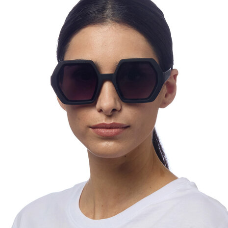 Okkia - Zonnebril EMMA Hexagon Black OK015-BK