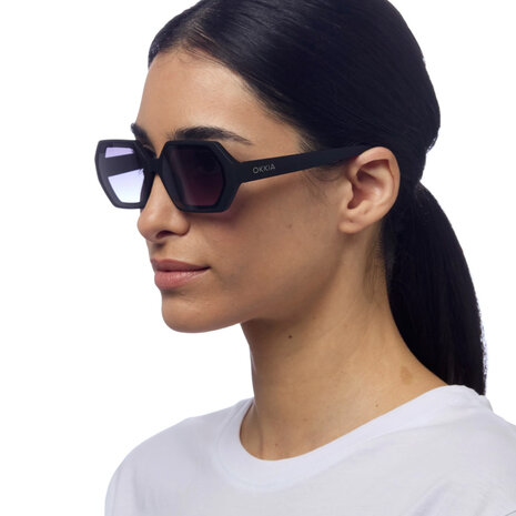 Okkia - Zonnebril ANDREA Small Hexagon Black OK022-BK