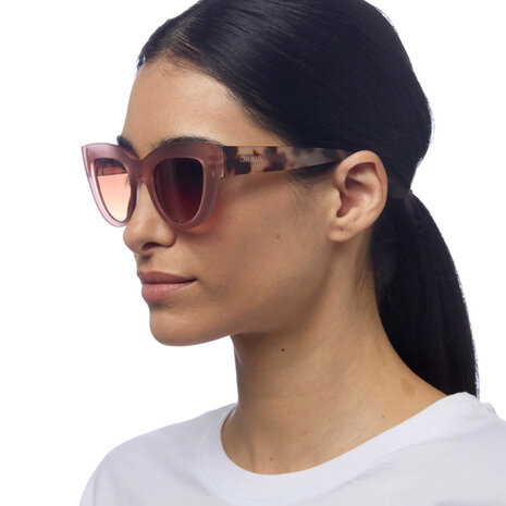 Okkia - Zonnebril CLAUDIA Big Cat-Eye Pink Havana OK013-PH