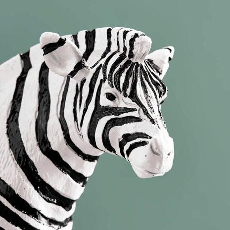 Werns - Kandelaar Zebra en Papegaaien Multicolor Metaal 27x45cm 2-houders Werns - Kandelaar Zebra en Papegaaien Multicolor Metaal 27x45cm 2-houders