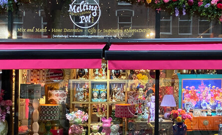 ZIEN: Etalage styling augustus 2025