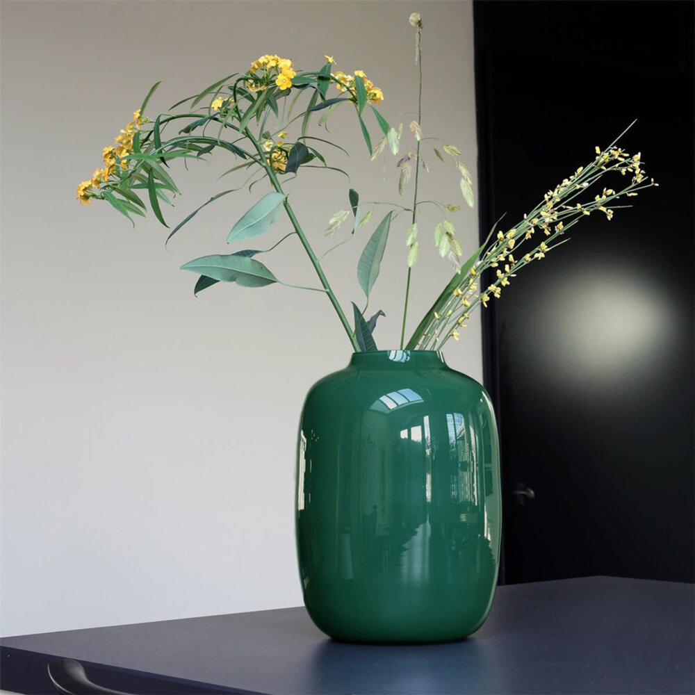 Melting Pot - Vaas Artic Donker-Groen Glas 21x29cm Melting Pot - Vaas Artic Donker-Groen Glas 21x29cm