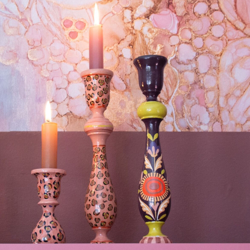 Imbarro - Kandelaar Odile Multicolor Hout 6x30cm handbeschilderd Imbarro - Kandelaar Odile Multicolor Hout 6x30cm handbeschilderd