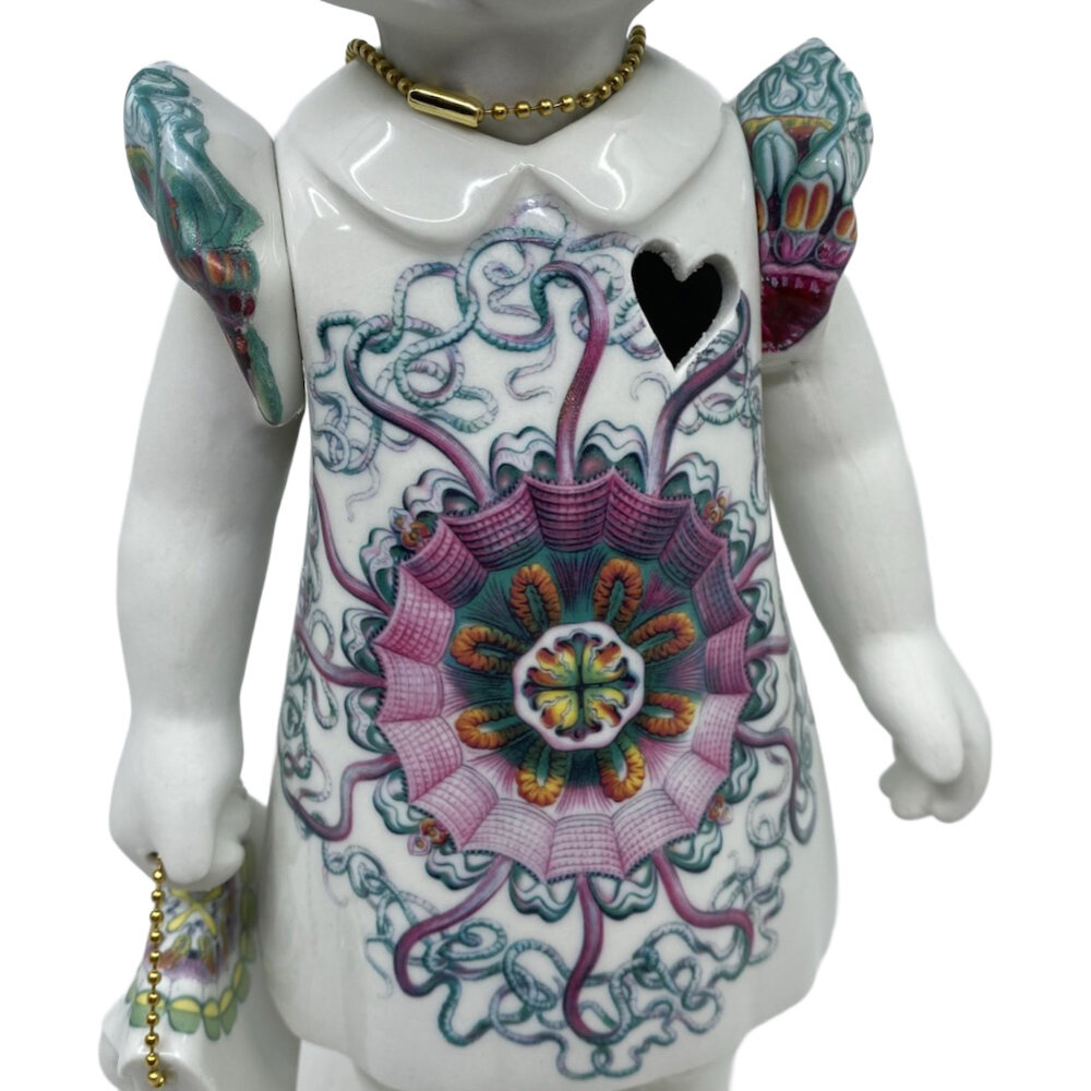 Lammers en Lammers - Femke met Vlinder en Handtas Porselein 14x34cm design A Lammers en Lammers - Femke met Vlinder en Handtas Porselein 14x34cm design A