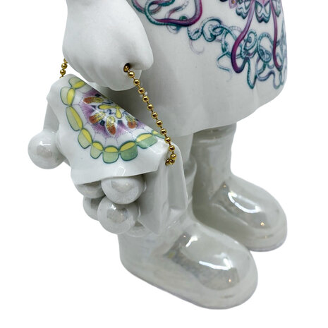 Lammers en Lammers - Femke met Vlinder en Handtas Porselein 14x34cm design A Lammers en Lammers - Femke met Vlinder en Handtas Porselein 14x34cm design A