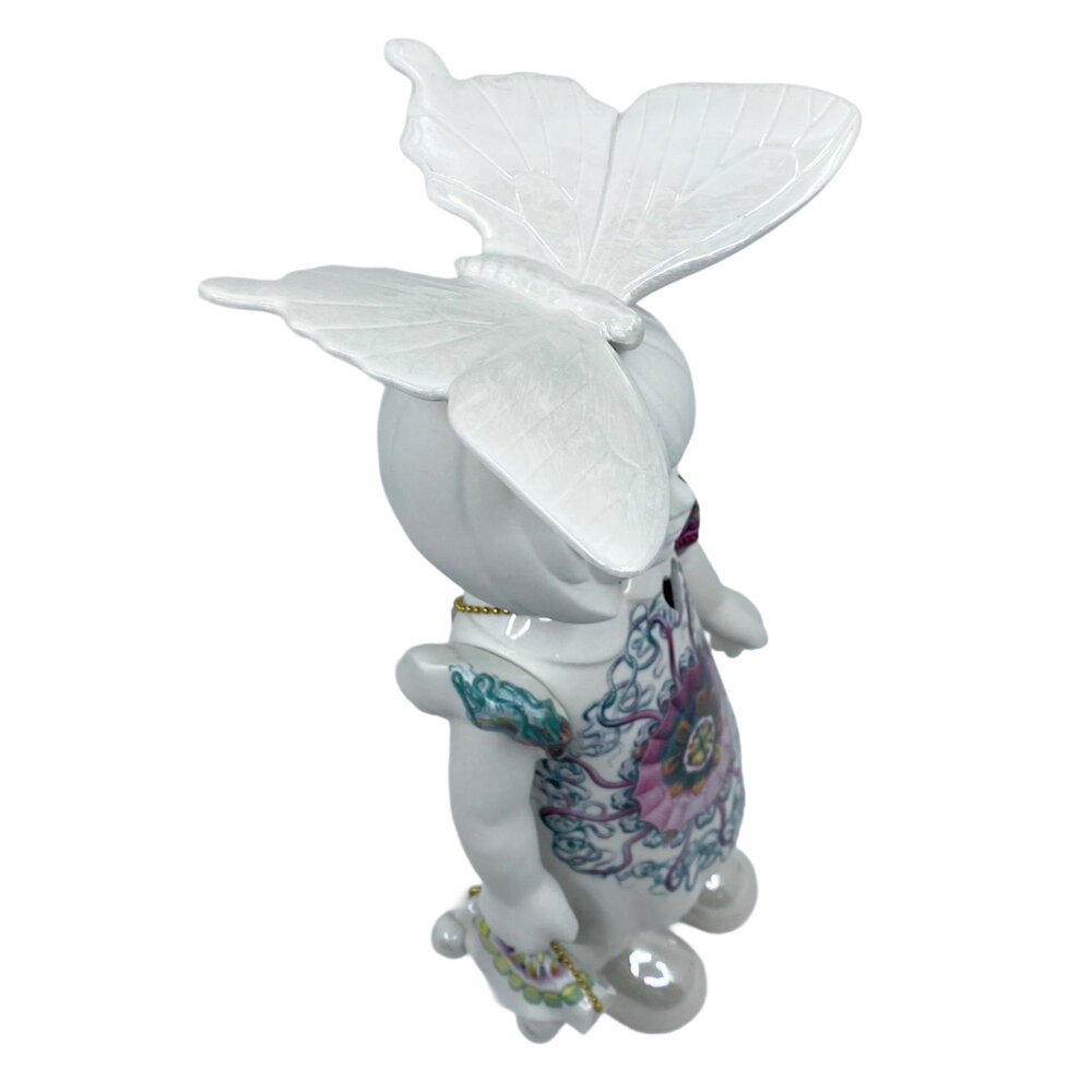 Lammers en Lammers - Femke met Vlinder en Handtas Porselein 14x34cm design A Lammers en Lammers - Femke met Vlinder en Handtas Porselein 14x34cm design A