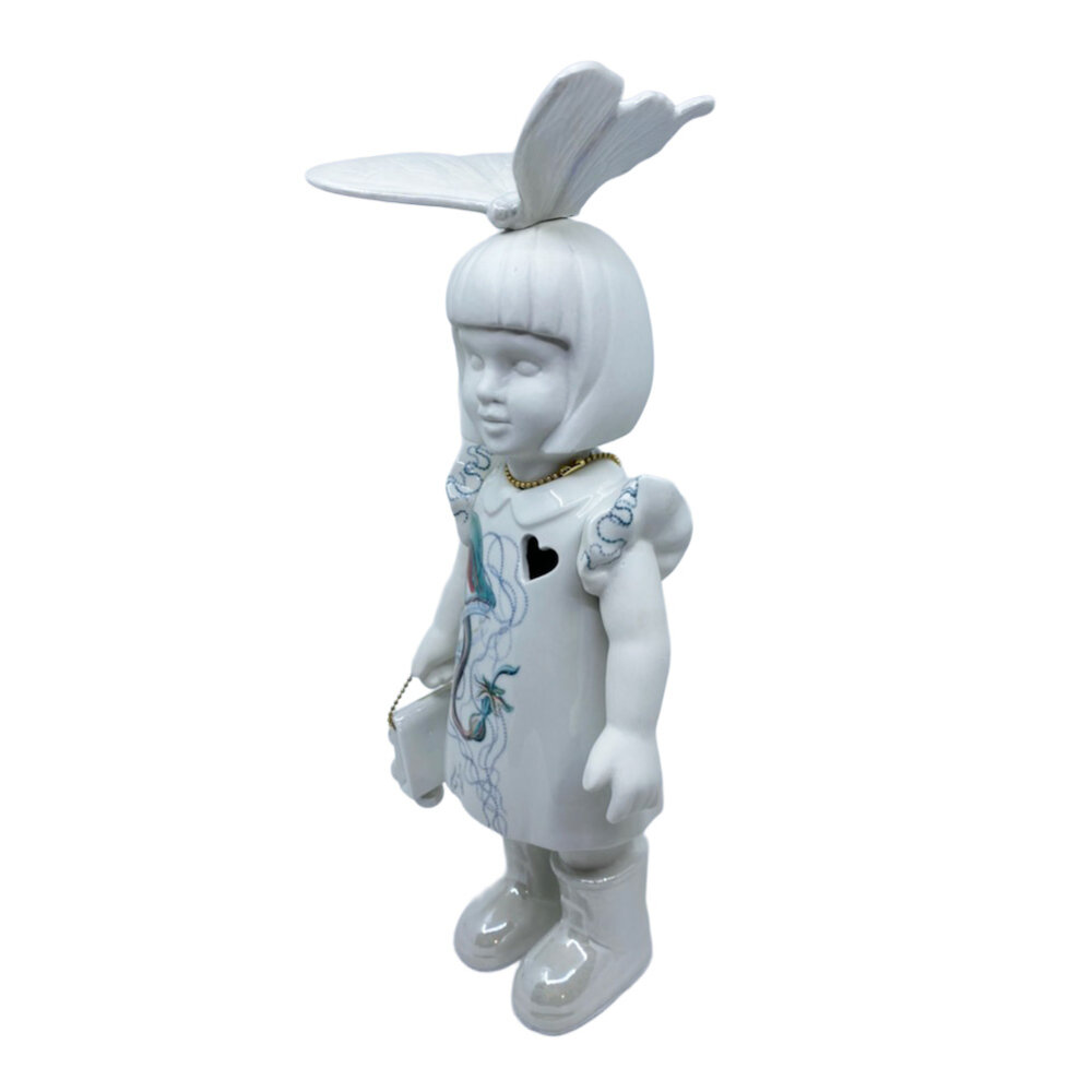 Lammers en Lammers - Femke met Vlinder en Handtas Porselein 14x34cm design C Lammers en Lammers - Femke met Vlinder en Handtas Porselein 14x34cm design C