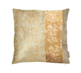 Melting Pot - Sierkussen Willa Beige-Bruin Fluweel 45x45cm Melting Pot - Sierkussen Willa Beige-Bruin Fluweel 45x45cm