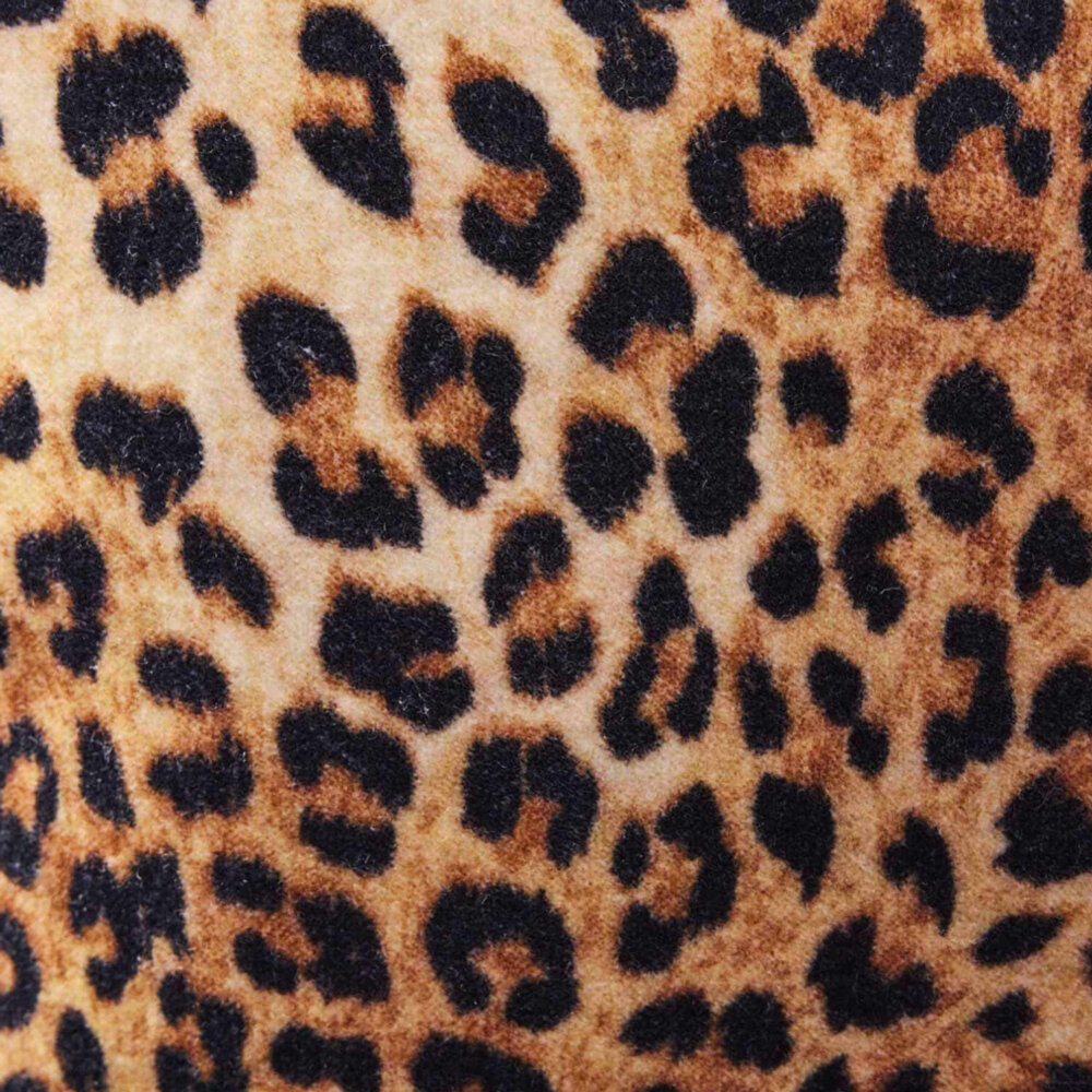 Werns - Sierkussen Jungle Love Panter Fluweel 45x45cm fuchsia franjes Werns - Sierkussen Jungle Love Panter Fluweel 45x45cm fuchsia franjes