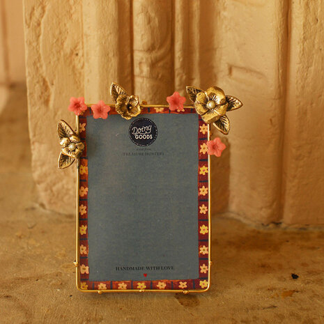 Doing Goods - Fotolijstje Amber Wild Flower Messing 15x17cm - foto 10x15cm