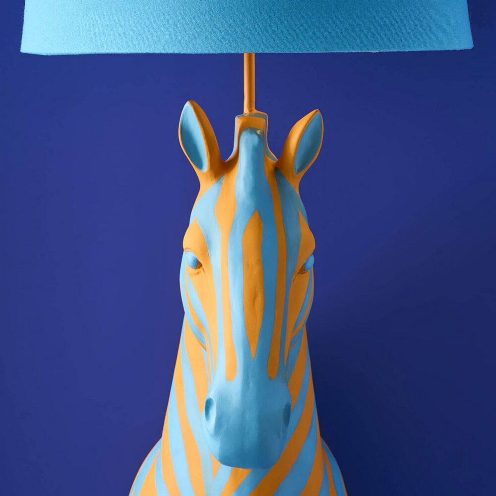 Werns - Design Vloerlamp Zebra Zora Blauw-Oranje 47x153cm met Lichtblauwe Lampenkap Werns - Design Vloerlamp Zebra Zora Blauw-Oranje 47x153cm met Lichtblauwe Lampenkap