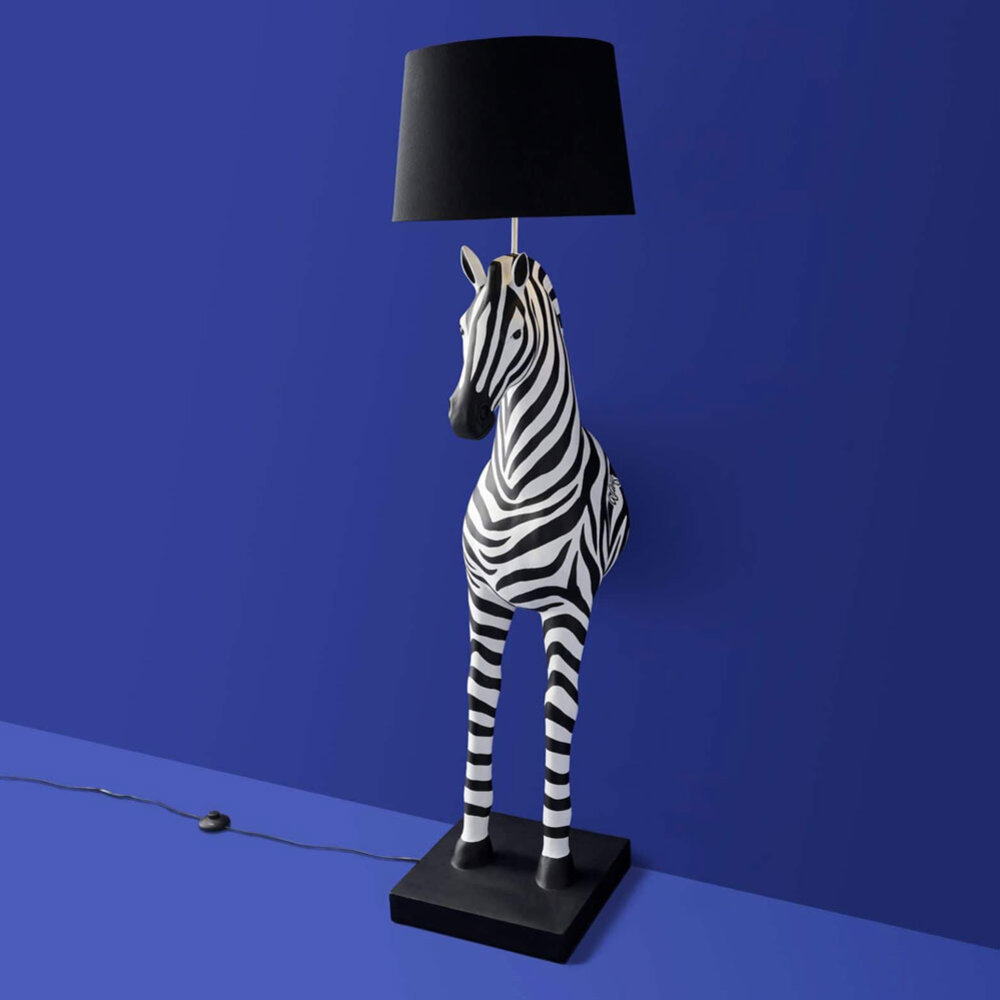 Werns - Vloer Lamp Zebra Zora Zwart-Wit 47x153cm met lampenkap Werns - Vloer Lamp Zebra Zora Zwart-Wit 47x153cm met lampenkap