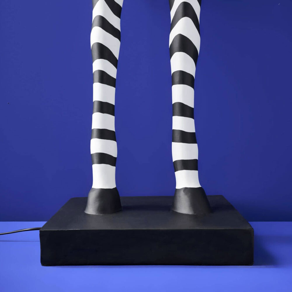 Werns - Vloer Lamp Zebra Zora Zwart-Wit 47x153cm met lampenkap Werns - Vloer Lamp Zebra Zora Zwart-Wit 47x153cm met lampenkap