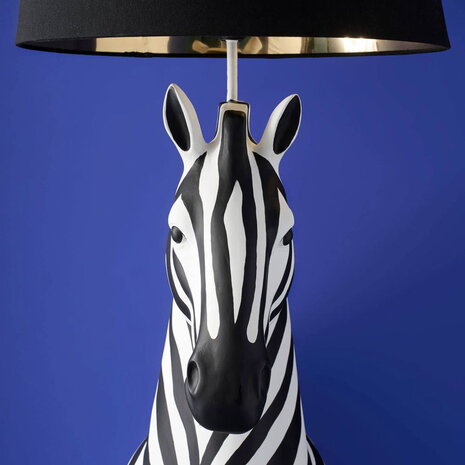 Werns - Vloer Lamp Zebra Zora Zwart-Wit 47x153cm met lampenkap Werns - Vloer Lamp Zebra Zora Zwart-Wit 47x153cm met lampenkap