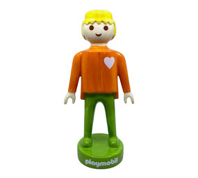 Blogo Design - Vaas - Beeld Playmobil Jongen Oranje Keramiek 17x35cm Blogo Design - Vaas - Beeld Playmobil Jongen Oranje Keramiek 17x35cm