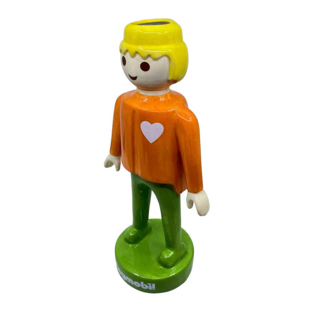 Blogo Design - Vaas - Beeld Playmobil Jongen Oranje Keramiek 17x35cm Blogo Design - Vaas - Beeld Playmobil Jongen Oranje Keramiek 17x35cm