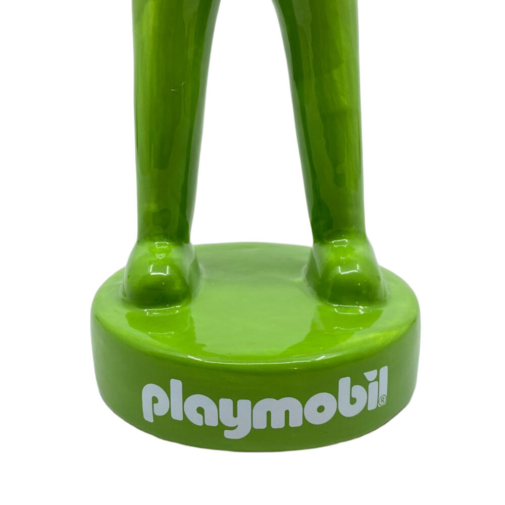 Blogo Design - Vaas - Beeld Playmobil Jongen Oranje Keramiek 17x35cm Blogo Design - Vaas - Beeld Playmobil Jongen Oranje Keramiek 17x35cm