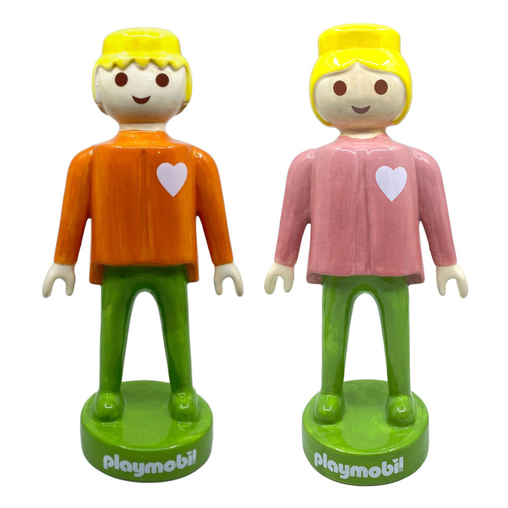 Blogo Design - Vaas - Beeld Playmobil Meisje Roze Keramiek 17x35cm Blogo Design - Vaas - Beeld Playmobil Meisje Roze Keramiek 17x35cm