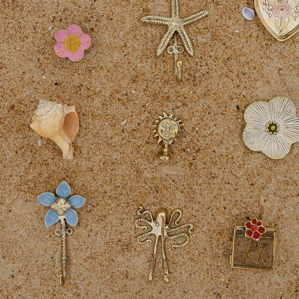 Doing Goods - Wandhaak Liv Flower Blauw Messing 7x13cm