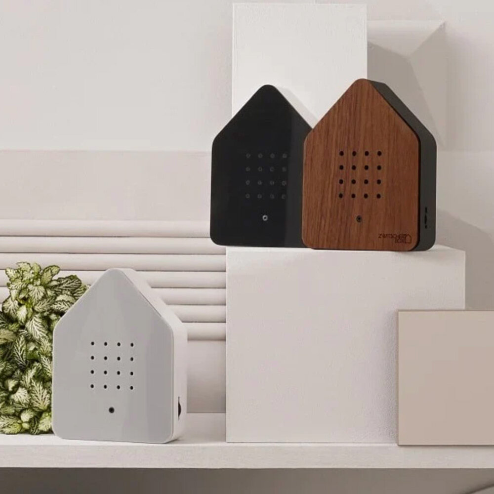 Zwitscherbox - Vogelhuisje met Bewegingssensor Walnoot Hout