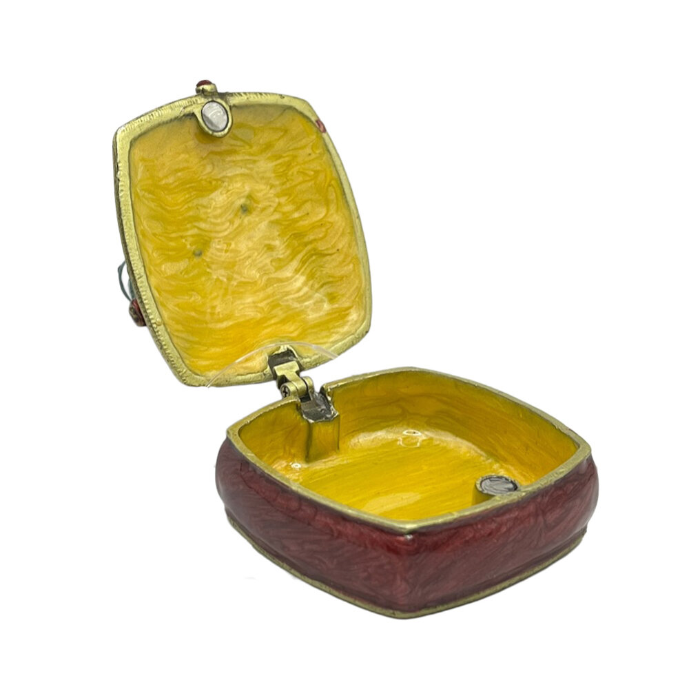 Melting Pot - Sieraden Doosje Vogeltjes Bordeaux Groen Metaal 5x5cm Melting Pot - Sieraden Doosje Vogeltjes Bordeaux Groen Metaal 5x5cm