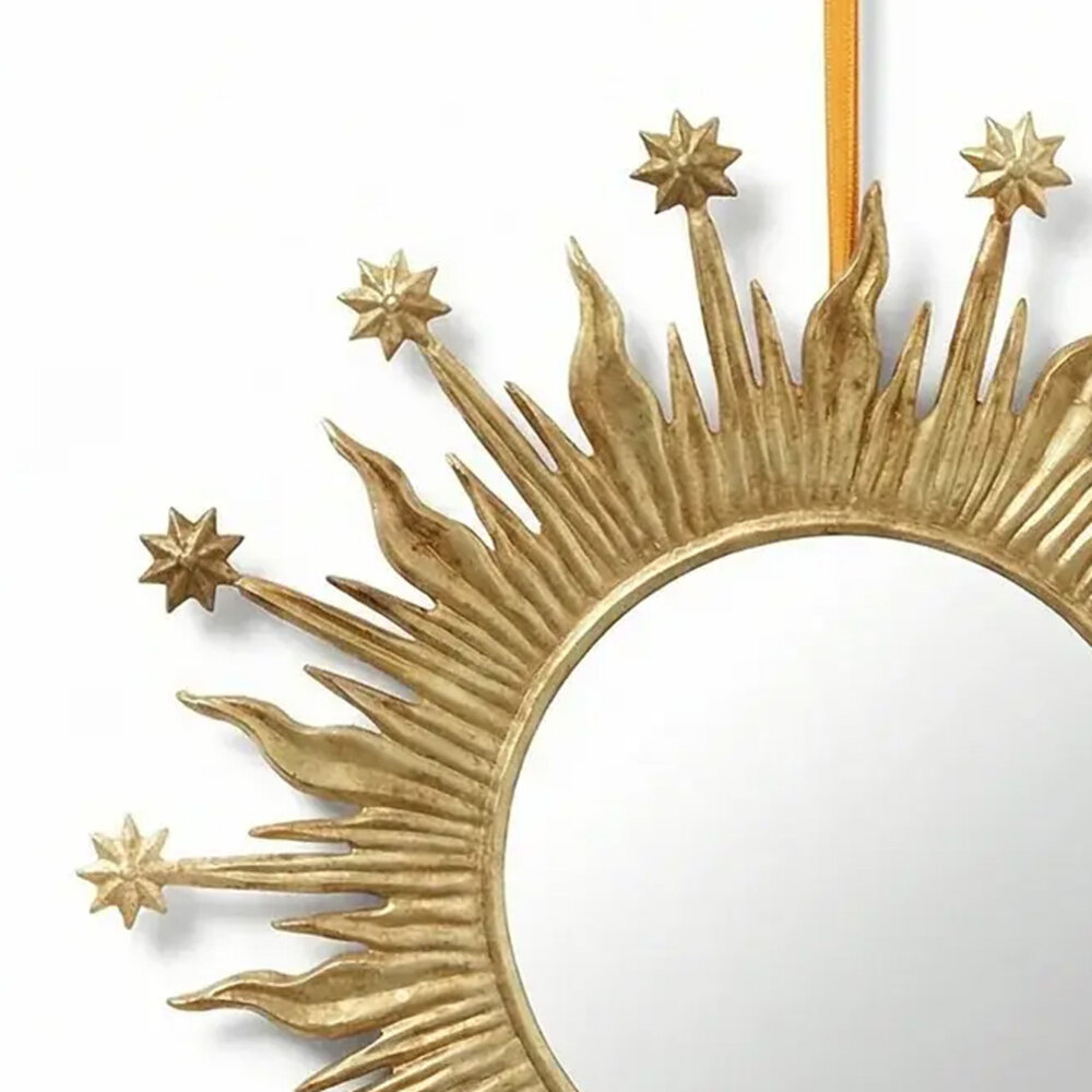 Melting Pot - Spiegeltje Rond Flames Stars Antiek Goud 15x15cm Melting Pot - Spiegeltje Rond Flames Stars Antiek Goud 15x15cm