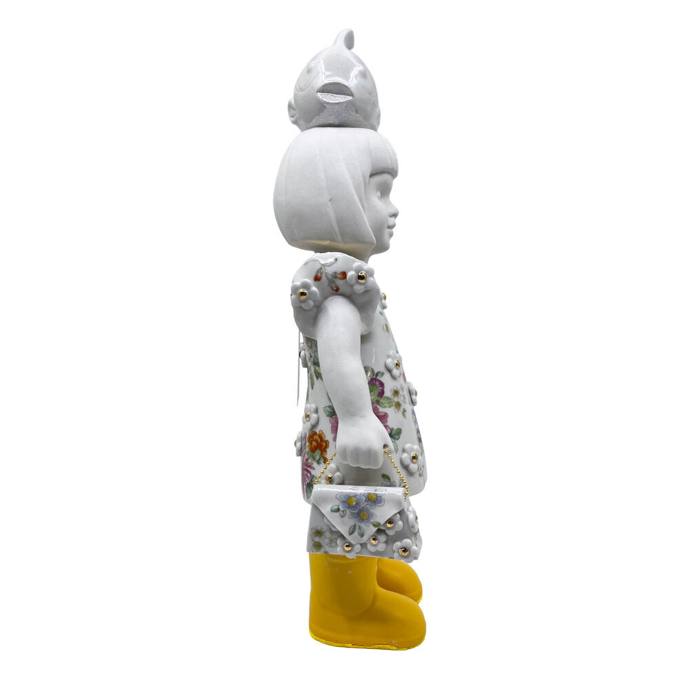Lammers en Lammers - Beeld Femke met Vis en Bloemen Handtas Porselein met Goudluster 14x34cm