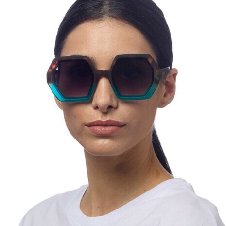 Okkia - Zonnebril EMMA Hexagon Havana Blue met Blauw Gradient Glazen OK015-HB Okkia - Zonnebril EMMA Hexagon Havana Blue met Blauw Gradient Glazen OK015-HB