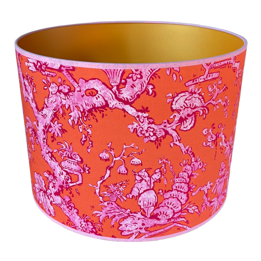 Melting Pot - Lampenkap Loulou Oranje Fuchsia 40x30cm met Roze Bies & Gouden Binnenzijde Melting Pot - Lampenkap Loulou Oranje Fuchsia 40x30cm met Roze Bies & Gouden Binnenzijde