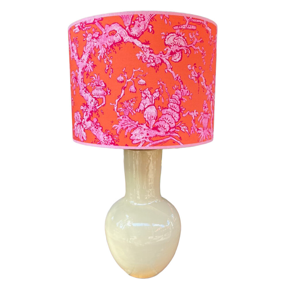 Melting Pot - Lampenkap Loulou Oranje Fuchsia 40x30cm met Roze Bies & Gouden Binnenzijde Melting Pot - Lampenkap Loulou Oranje Fuchsia 40x30cm met Roze Bies & Gouden Binnenzijde