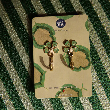 Doing Goods - Wandhaakjes Lucky Clover Groen Emaille & Messing 3x5cm – Set van 2