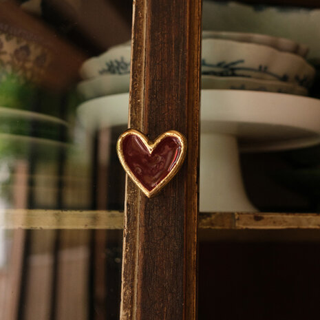 Doing Goods - Ladeknop Pyar Heart Red Messing 6x6cm