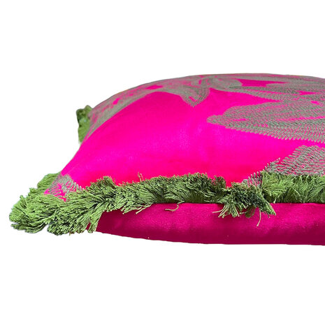 Colmore - Sierkussen Leaves Fuchsia Groen Fluweel 50x50cm Geborduurd met Franjes