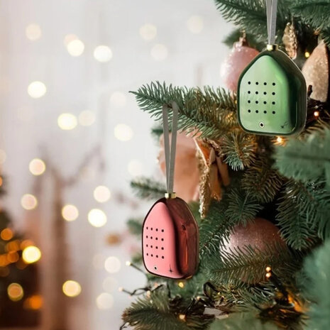 Zwitscherbox - Kerstbal Jingle Bells Rood met Kerstgeluiden en Bewegingssensor 6x7cm Zwitscherbox - Kerstbal Jingle Bells Rood met Kerstgeluiden en Bewegingssensor 6x7cm