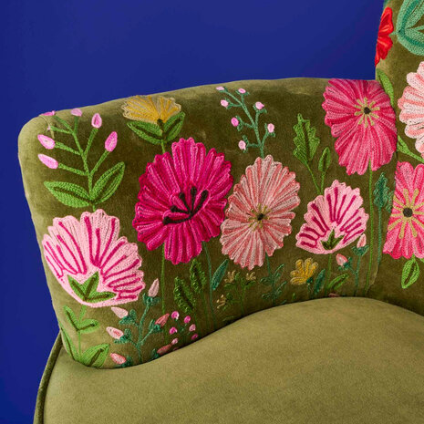 Melting Pot - Fauteuil Bloemen Groen Multicolor https://www.meltingpotamsterdam.nl/fauteuil-jungle-love-panter.html