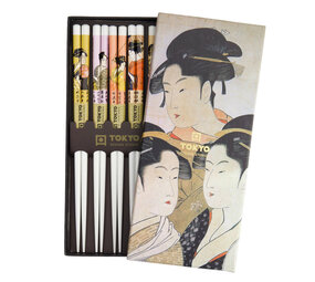 Tokyo Design Studio - Eetstokjes Set Geisha Wit Hout 22cm in Cadeaudoos Tokyo Design Studio - Eetstokjes Set Geisha Wit Hout 22cm in Cadeaudoos