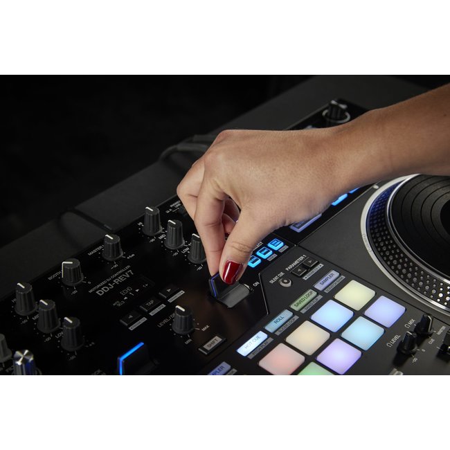 Pioneer DJ DDJ-REV7 DJ Controller