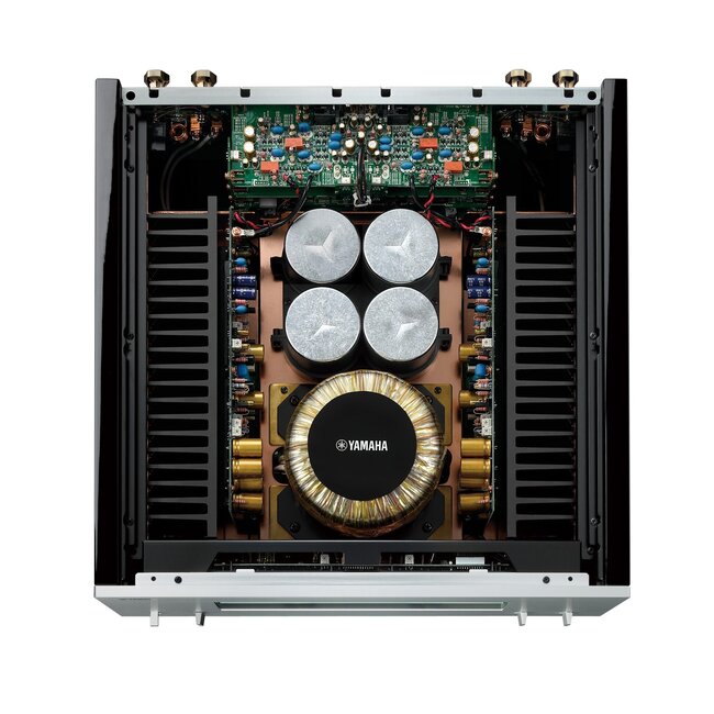 Yamaha M-5000 eindversterker zwart