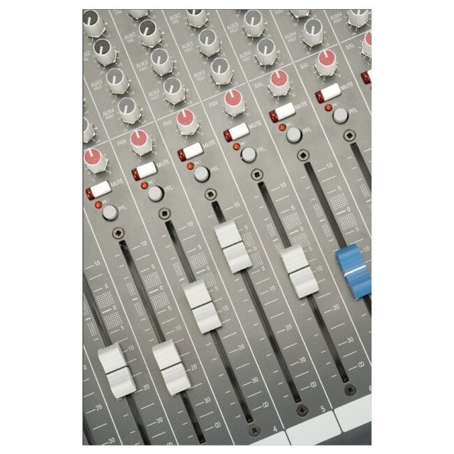 A&H - ZED-420 4 Bus, 16 Mono Input, 2 Dual Stereo, 6 Aux with USB