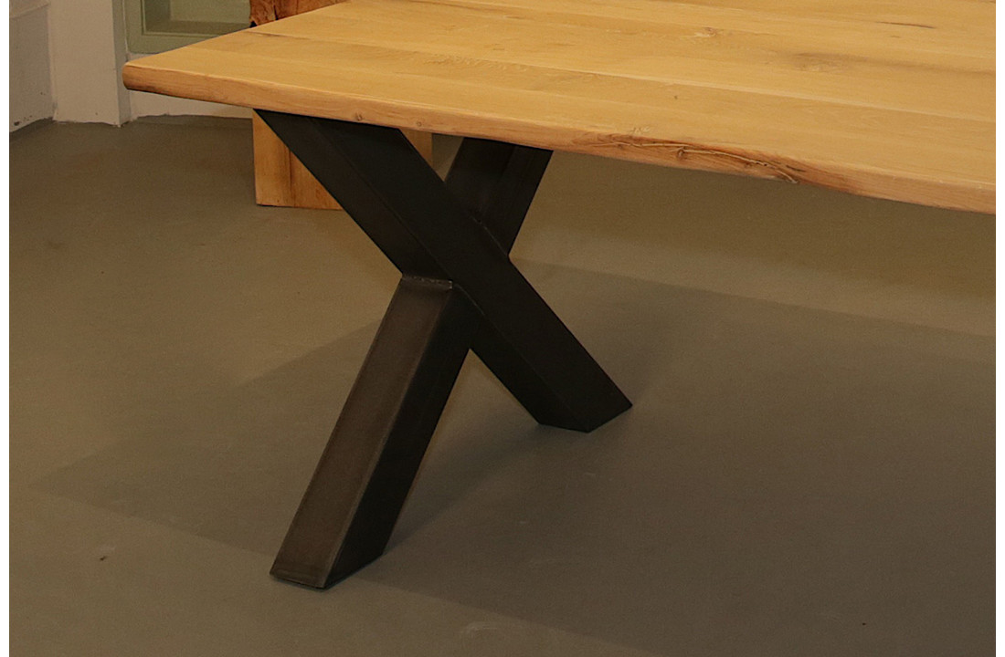 Eikenhouten eettafel 175 x 90 cm | X-profiel onderstel