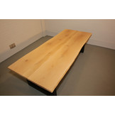 Boomstamtafel eikenhout 260 x 105-110  cm | U-profiel onderstel zwart