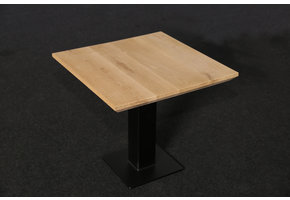 Bijzettafel eikenhout 60 x 60  cm