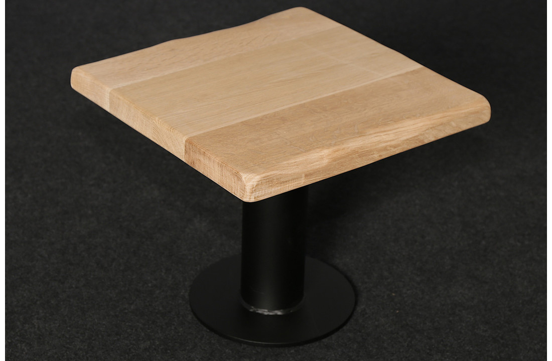 Bijzettafel eikenhout 50 x 50 cm | Midden poot rond
