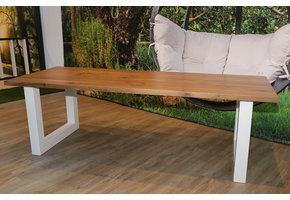 Eettafel notenhout 240 x 90 cm