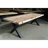 Buitentafel Amerikaans  eiken 250 x 100 cm  | X-profiel 10 x 10 cm zwart