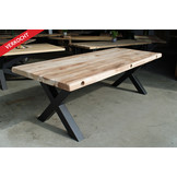 Buitentafel Amerikaans  eiken 250 x 100 cm  | X-profiel 10 x 10 cm zwart