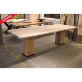 Boomstamtafel eikenhout 260 x 95  cm | Onderstel massief eiken