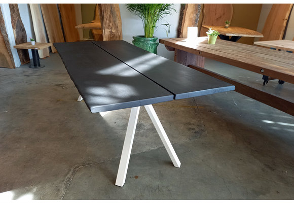 Boomstamtafel eiken 210 x 95 cm zwart